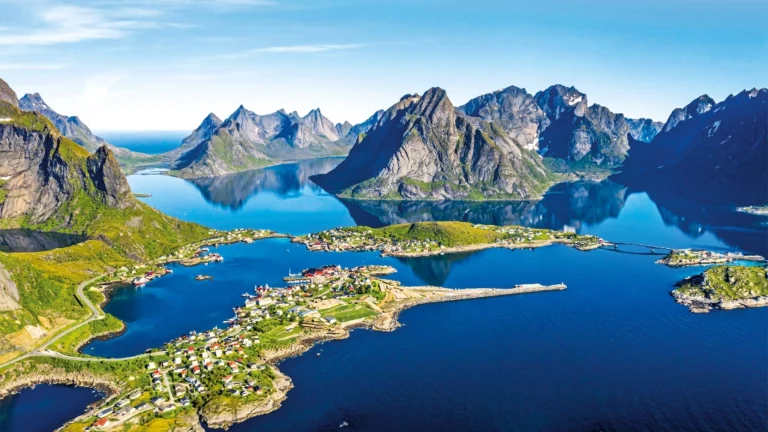 Trendtours-5530_Nordkap-Lofoten_Content_1920X1080Px_Panorama-Lofoten.jpg